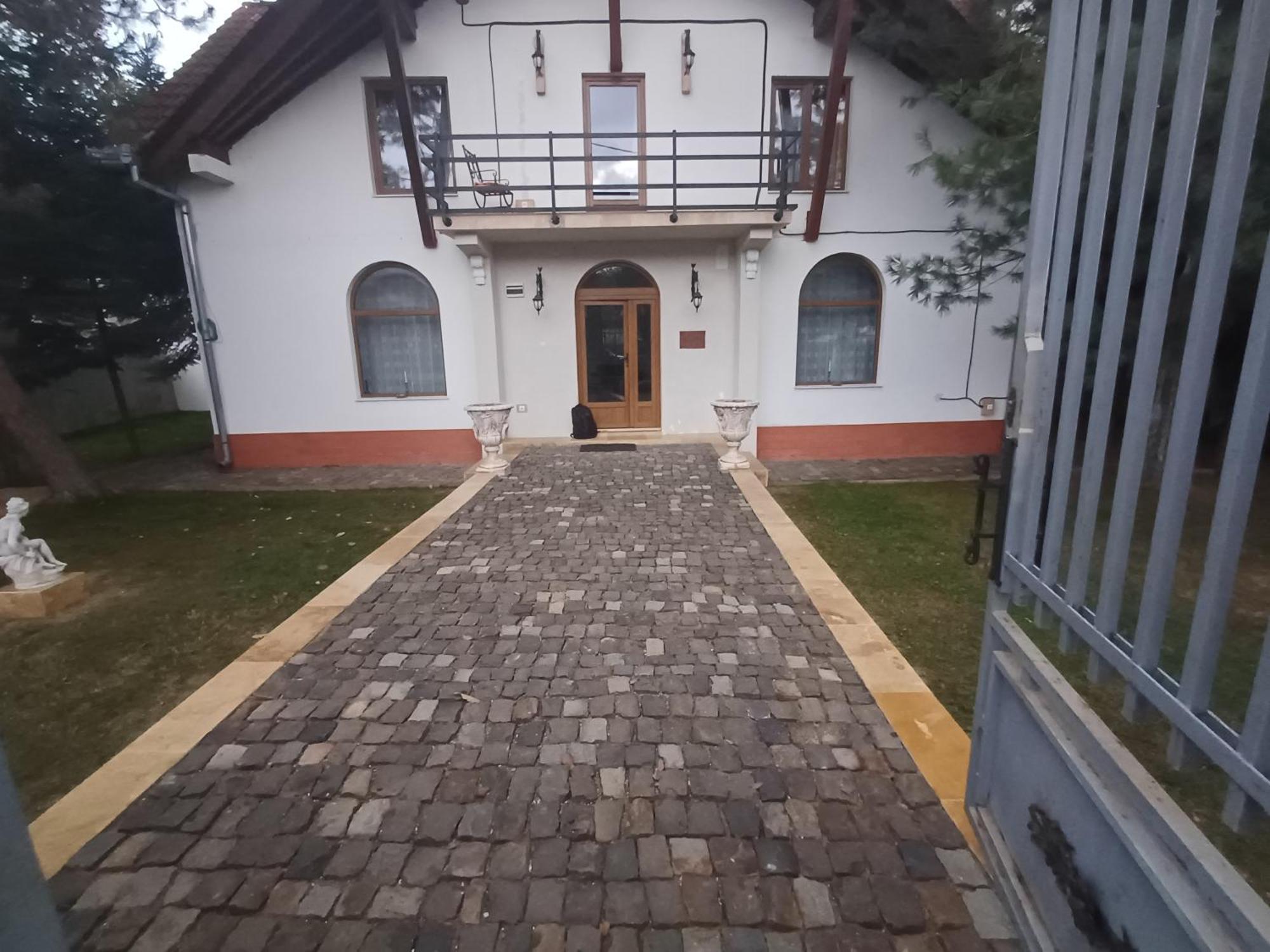 Casa Romana Eselnita Exterior photo